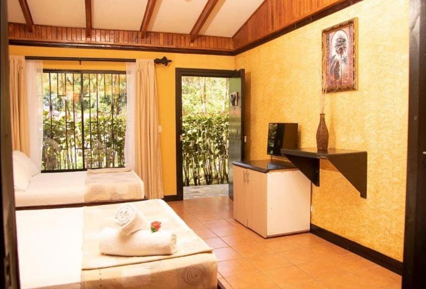 แปซิฟิก พาราไดซ์ รีสอร์ต Hotel เกโปส ภายนอก รูปภาพ
